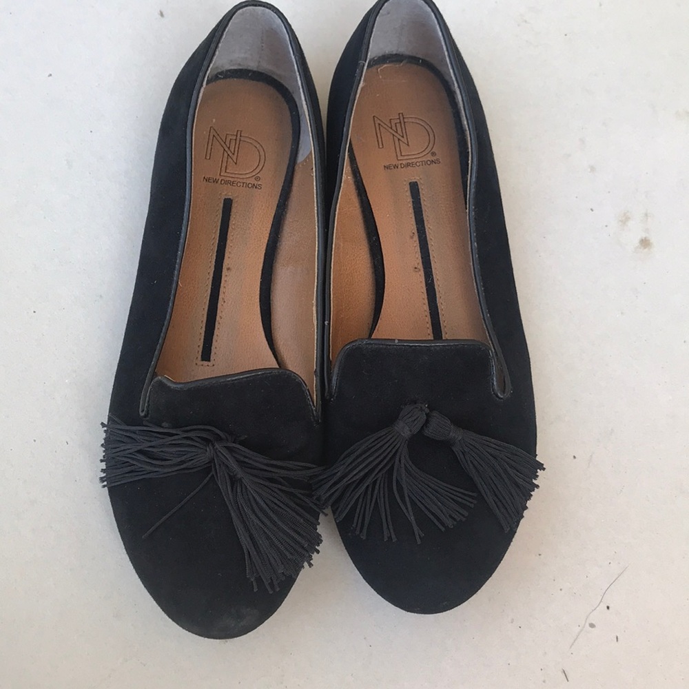 Cute Ladies Black Flat Shoes Size 6.5 ❤️